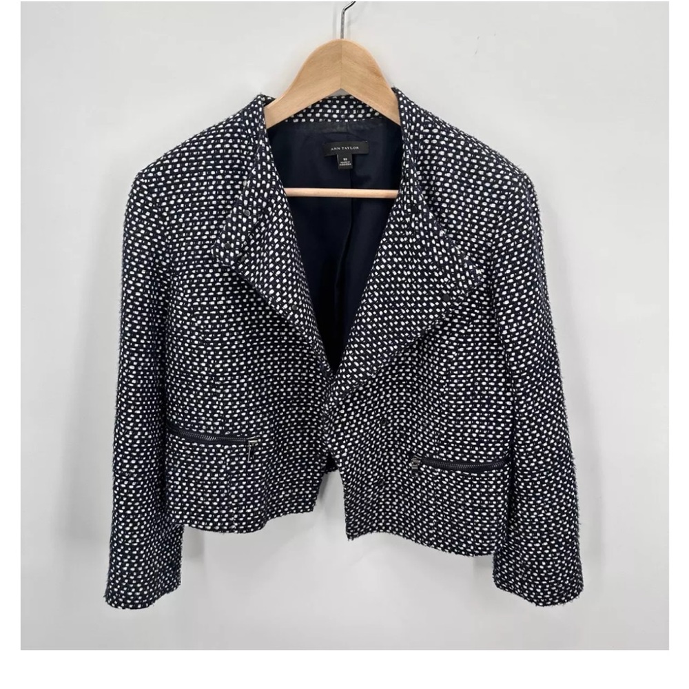 1 Ann Taylor, tweed, navy and white bomber jacket size 6 cotton 60% cropped